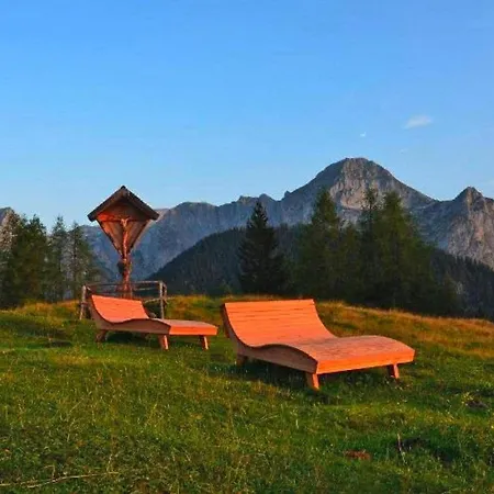 In St Martin With Sauna & Mountain Views Chalet