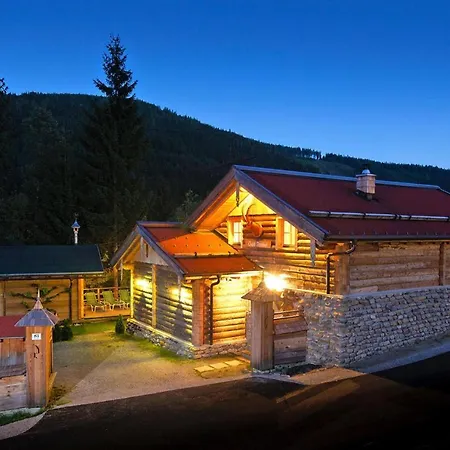 In St Martin With Sauna & Mountain Views