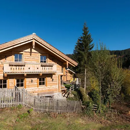 In St Martin With Sauna & Mountain Views Sankt Martin am Tennengebirge