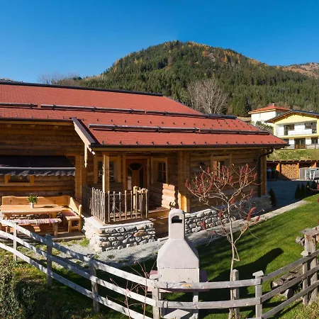 In St Martin With Sauna & Mountain Views