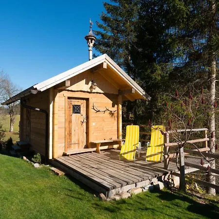 In St Martin With Sauna & Mountain Views