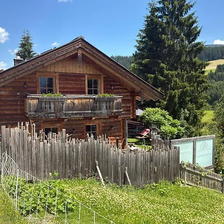 In St Martin With Sauna & Mountain Views * Sankt Martin am Tennengebirge