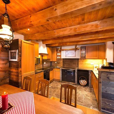 In St Martin With Sauna & Mountain Views Chalet