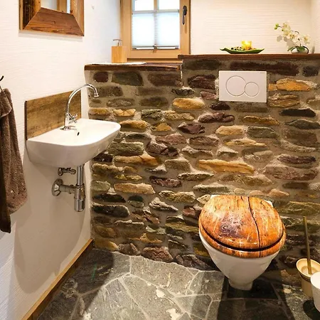In St Martin With Sauna & Mountain Views Chalet Sankt Martin am Tennengebirge