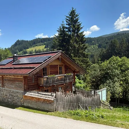 In St Martin With Sauna & Mountain Views * Sankt Martin am Tennengebirge