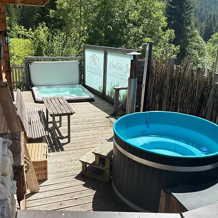 In St Martin With Sauna & Mountain Views