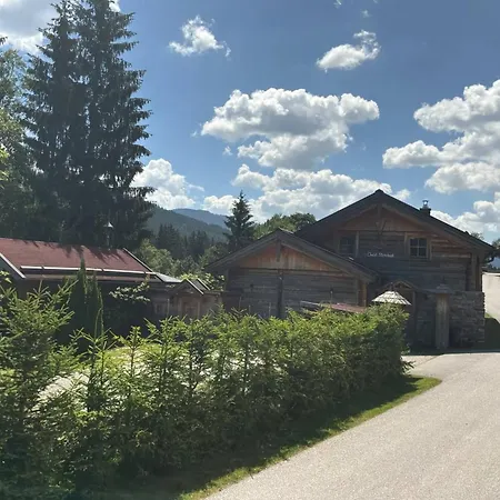 In St Martin With Sauna & Mountain Views Chalet Sankt Martin am Tennengebirge