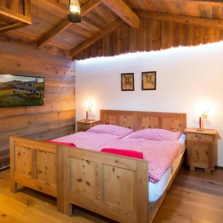 In St Martin With Sauna & Mountain Views Chalet